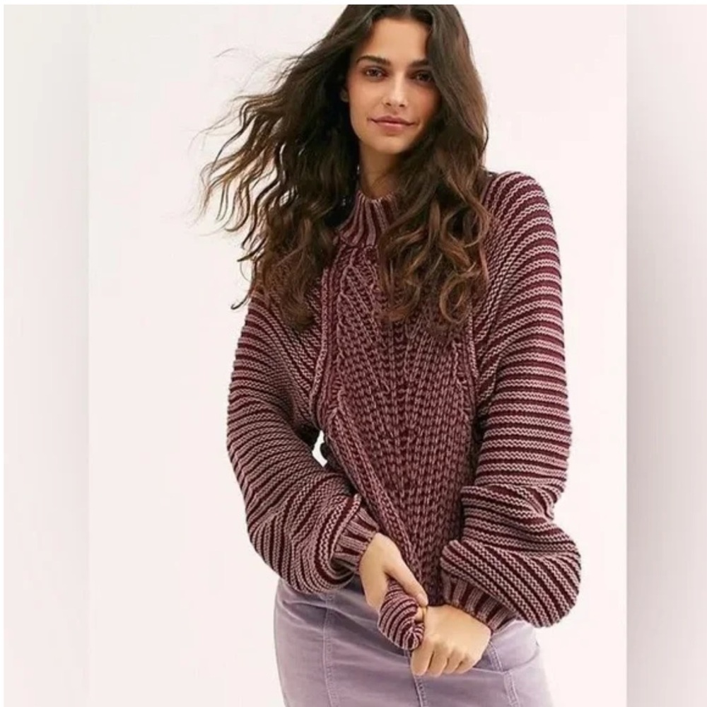 Balloon sleeve sweetheart knit sweater